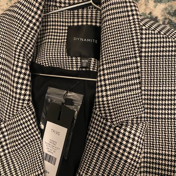 Women’s Dynamite Coat - Picture 2 of 3